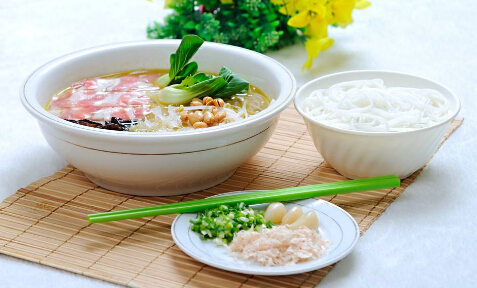 云味馆过桥米线加盟优势有哪些