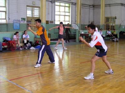 投资当下小本致富商机,加盟嗨霸羽毛球培训 投资当下小本致富商机,加盟嗨霸羽毛球培训