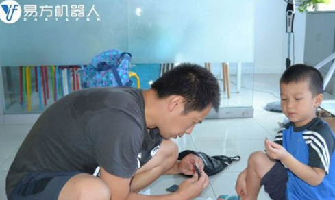 开一家易方机器人店加盟需要投入多少钱?
